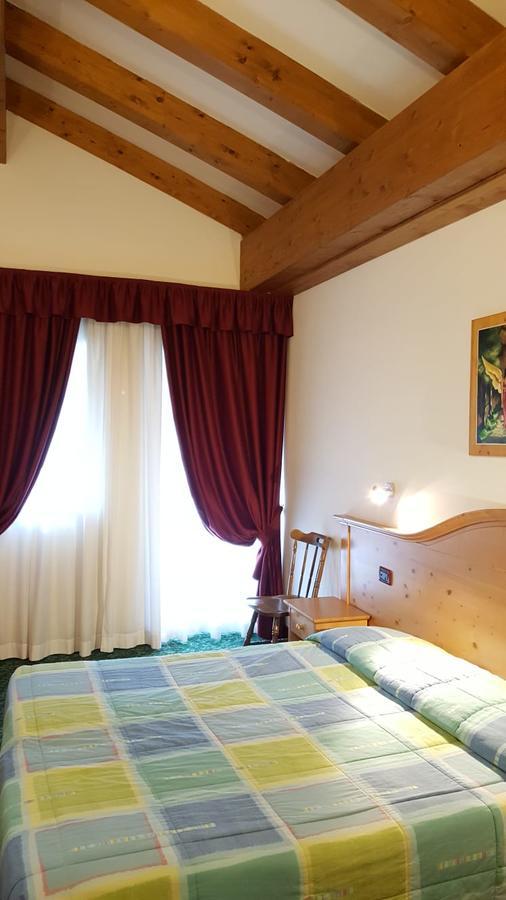 Hotel Garni Al Nardis Carisolo Exterior photo