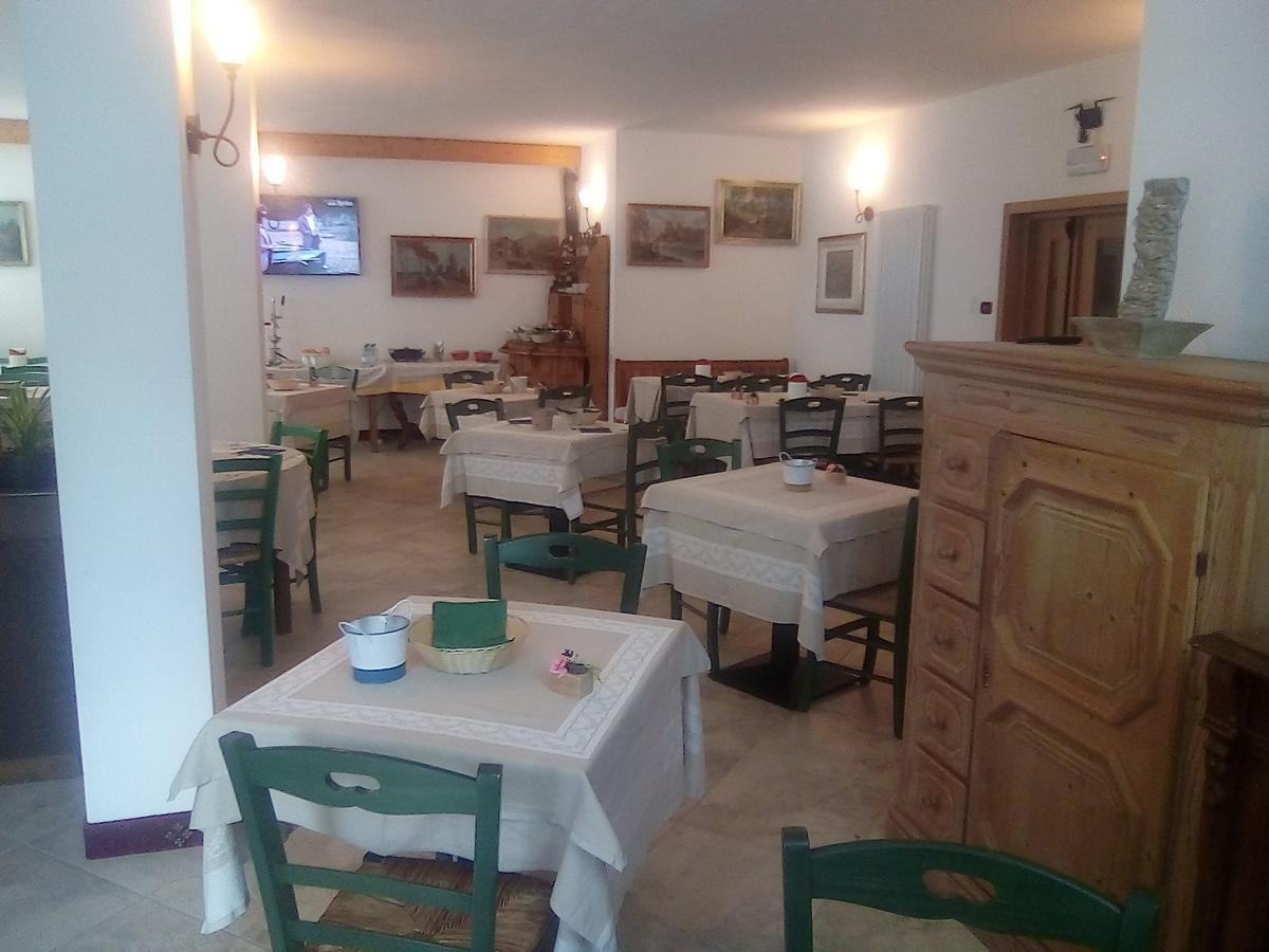 Hotel Garni Al Nardis Carisolo Exterior photo